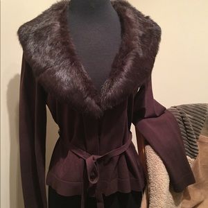 Beautiful sweater with faux fur removable collar.